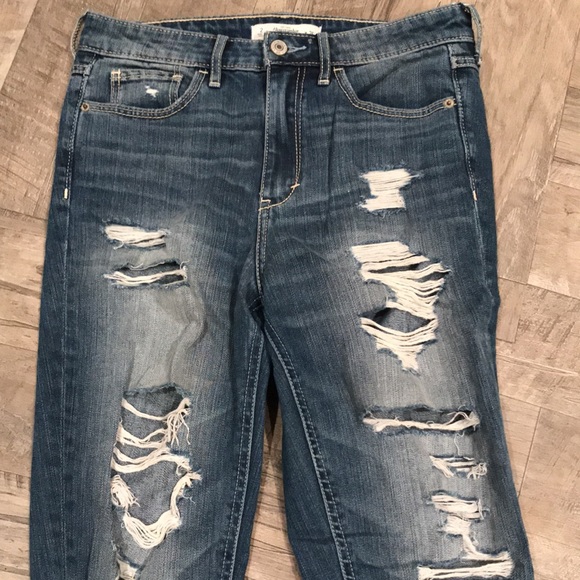 Women’s Abercrombie Jeans - Picture 2 of 4